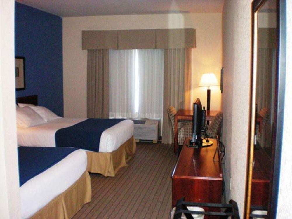 Holiday Inn Express Hotel & Suites Acme-Traverse City By Ihg Bagian luar foto