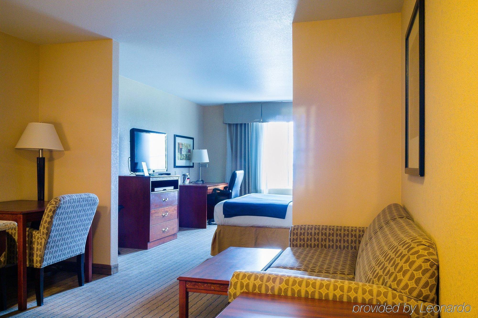 Holiday Inn Express Hotel & Suites Acme-Traverse City By Ihg Bagian luar foto
